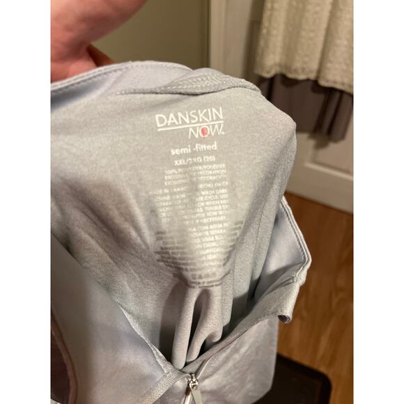 Danskin Now semi fitted women’s activewear top XXL - Picture 6 of 6